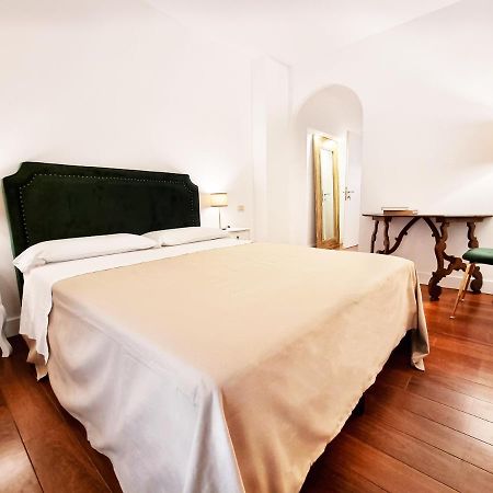 Charme & Chic San Giacomo Ρώμη Εξωτερικό φωτογραφία